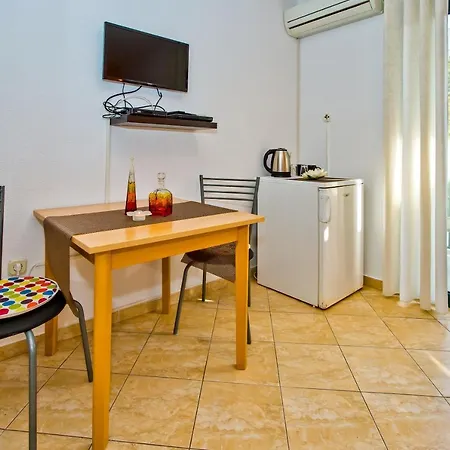 アパートホテル Softic Hvar