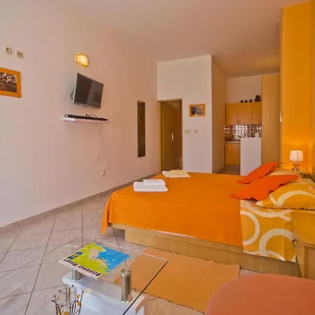 アパートホテル Softic Hvar