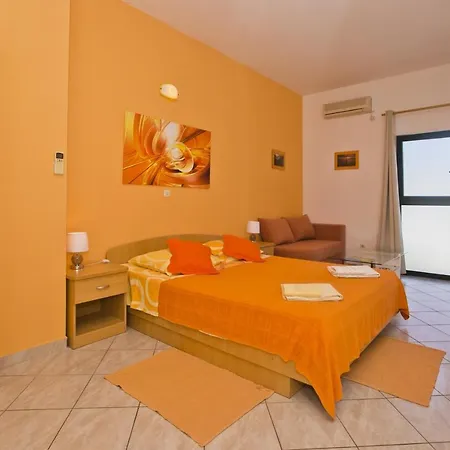 Lägenhetshotell Softic Hvar 4*