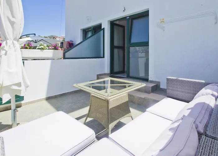 Softic Hvar Aparthotel