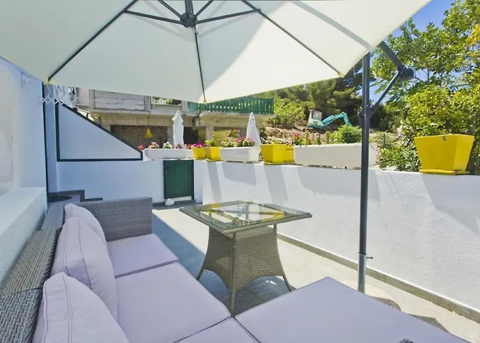 Aparthotel Softic Hvar 4*