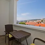 Softic Hvar 公寓式酒店