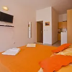 Softic Hvar 公寓式酒店 4*