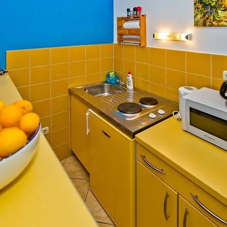 מלון דירות Softic Hvar