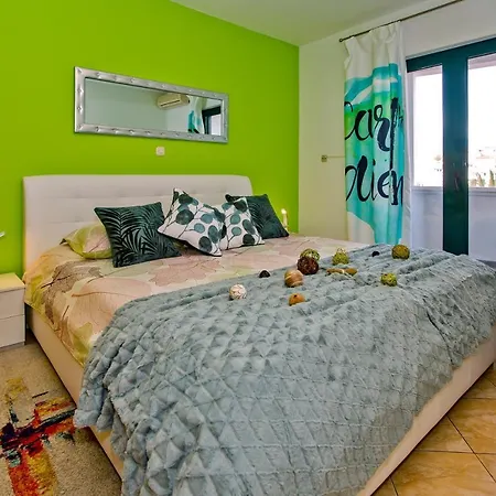 מלון דירות Softic Hvar חוואר